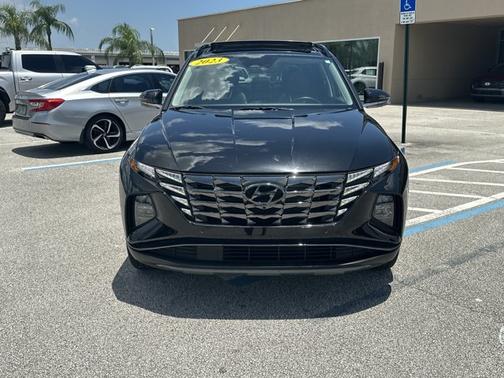 Black 2023 Hyundai TUCSON Limited