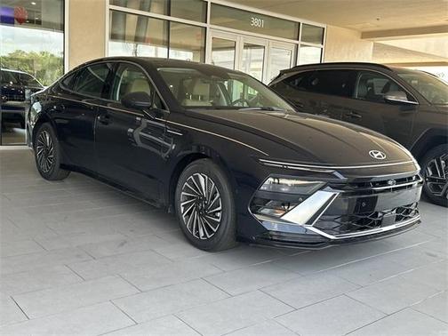 2025 Hyundai SONATA Hybrid Limited