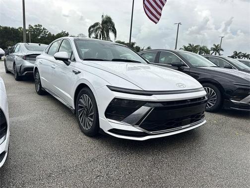 2025 Hyundai SONATA Hybrid Limited