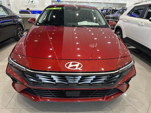 2025 Hyundai ELANTRA SEL Convenience