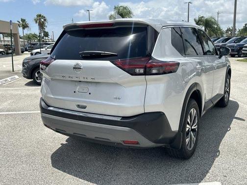 2021 Nissan Rogue SV