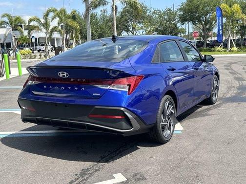 2025 Hyundai ELANTRA HEV SEL Sport