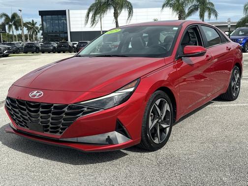 2023 Hyundai ELANTRA Limited