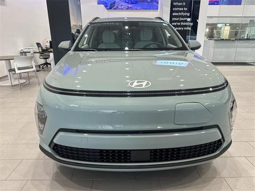 2025 Hyundai KONA EV SEL