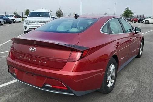 2023 Hyundai SONATA SE
