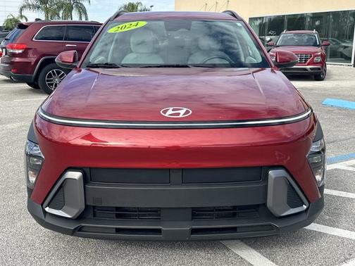 2024 Hyundai KONA SEL
