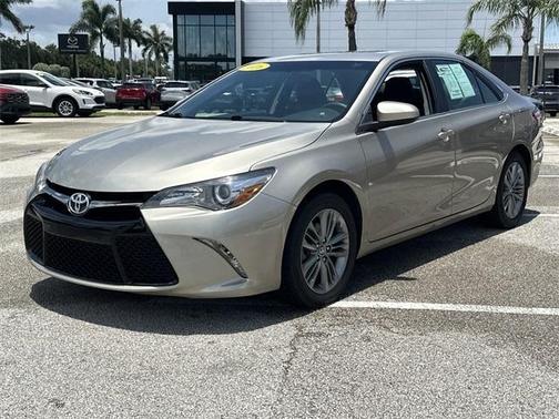 2016 Toyota Camry SE