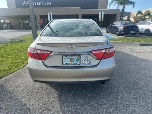 2016 Toyota Camry SE