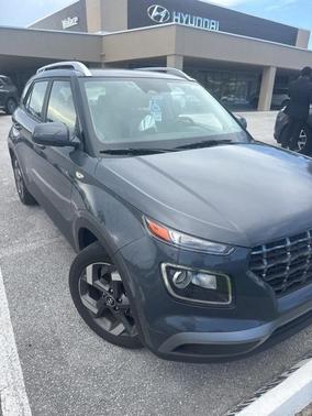 2023 Hyundai VENUE SEL