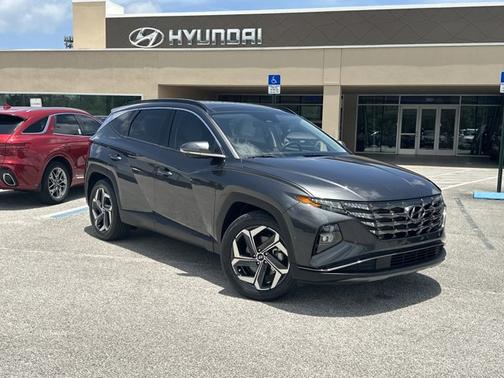 Gray 2024 Hyundai TUCSON Limited