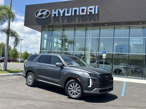 2025 Hyundai PALISADE SE