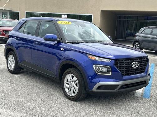 2022 Hyundai VENUE SE