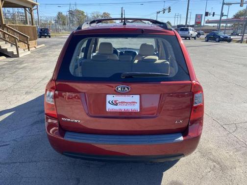 2008 Kia Rondo 