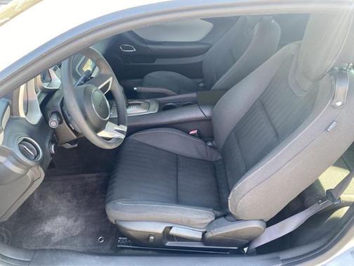 2011 Chevrolet Camaro 2LS