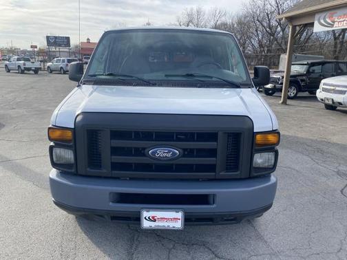 2008 Ford E350 Super Duty 