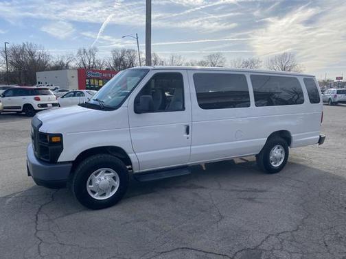 2008 Ford E350 Super Duty 