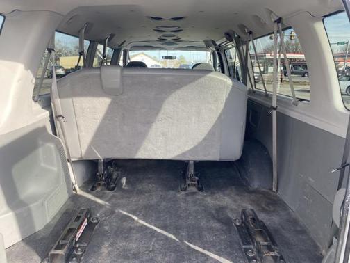 2008 Ford E350 Super Duty 