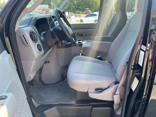 2013 Ford E350 Super Duty