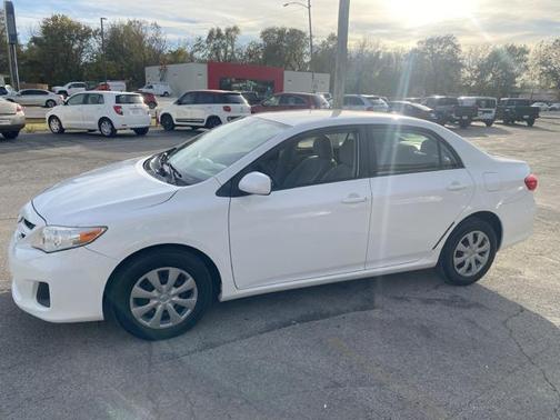 2011 Toyota Corolla LE