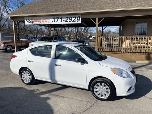 2014 Nissan Versa 1.6 S