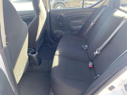 2014 Nissan Versa 1.6 S