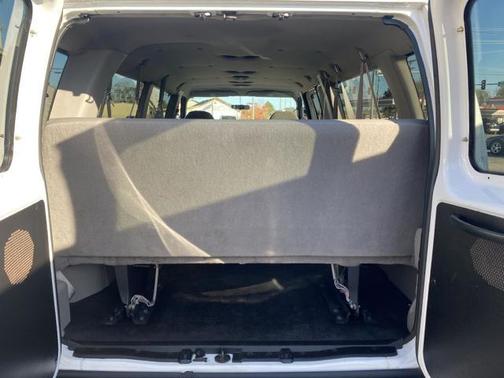 2001 Ford E350 Super Duty XLT