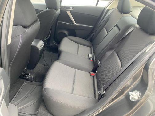 2012 Mazda Mazda3 s Touring