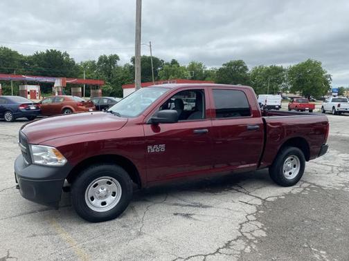 2018 RAM 1500 ST
