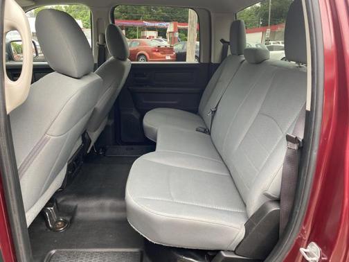 2018 RAM 1500 ST