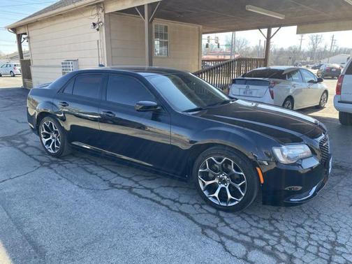 2018 Chrysler 300 Touring