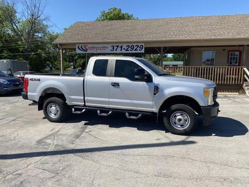 Silver 2017 Ford F-250 Super Duty
