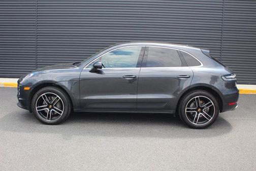 2021 Porsche Macan Base