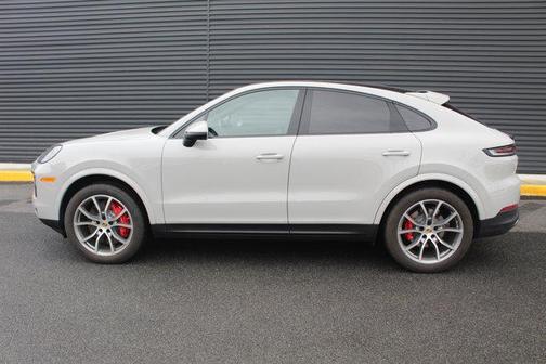 2024 Porsche Cayenne S