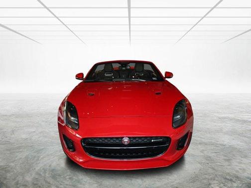 Photo 2 of 34 of 2018 Jaguar F-TYPE R-Dynamic