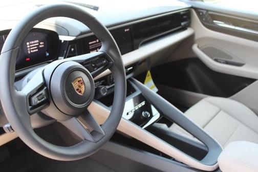 2025 Porsche Macan Electric