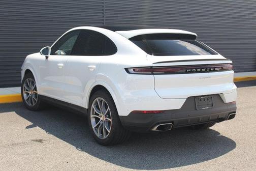 2025 Porsche Cayenne Coupe AWD