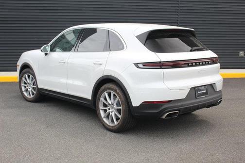 2024 Porsche Cayenne AWD