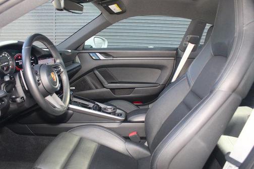 2021 Porsche 911 Carrera