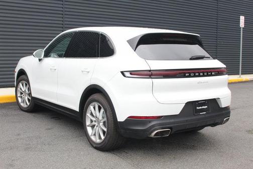 2024 Porsche Cayenne AWD