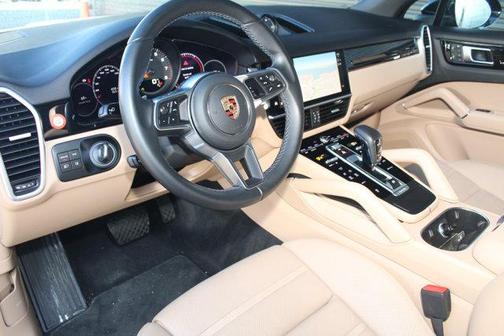2023 Porsche Cayenne AWD