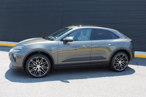 2024 Porsche Macan 4