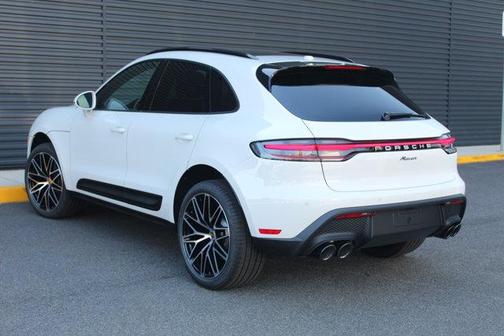2026 Porsche Macan AWD