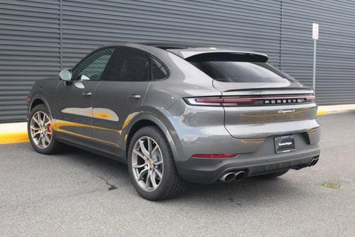2024 Porsche Cayenne S