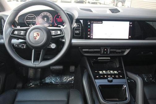 2024 Porsche Cayenne AWD