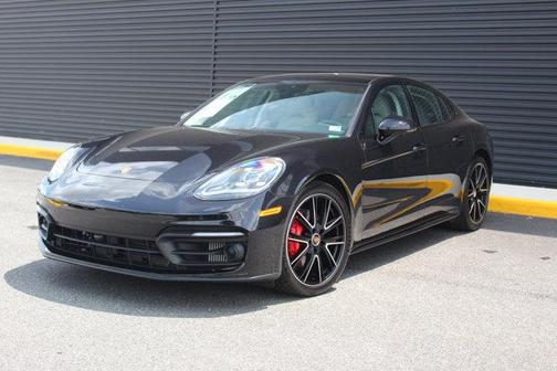 2022 Porsche Panamera 4S