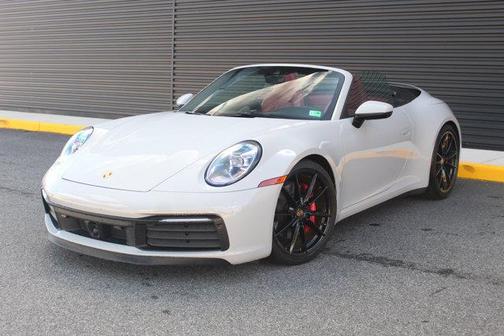 2020 Porsche 911 Carrera 4S Cabriolet