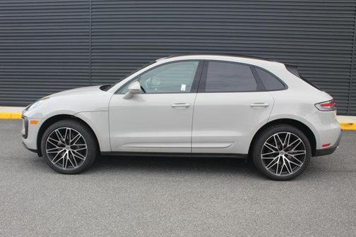 2025 Porsche Macan AWD