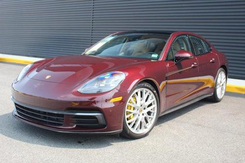 2018 Porsche Panamera 4
