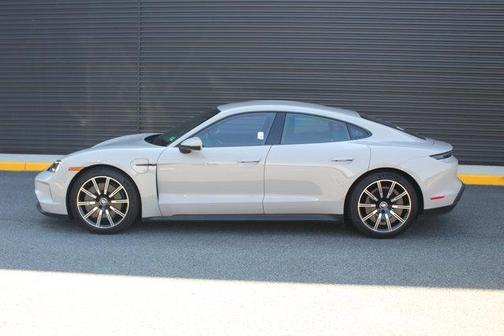 2025 Porsche Taycan RWD