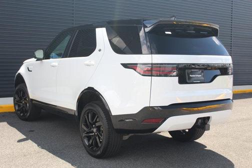 2024 Land Rover Discovery P300 Dynamic SE